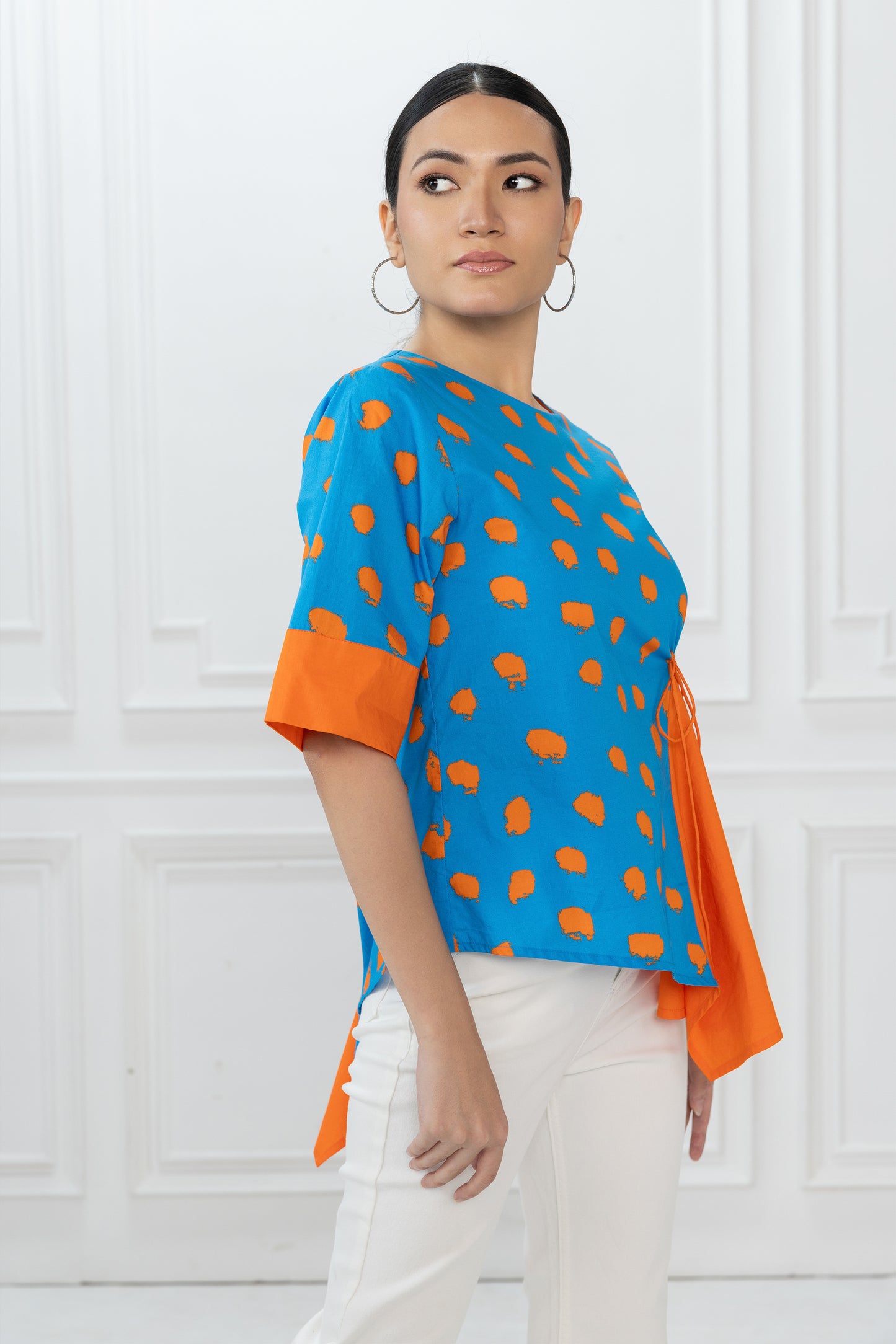 Seria Top - Blue Orange Dot Matrix